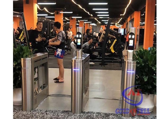 qr كود باب الوصول تحكم الرياضة الباب الدوار درجة الحرارة تتفاعل التعرف على الوجوه المتعددة لدخول صالة الألعاب الرياضية